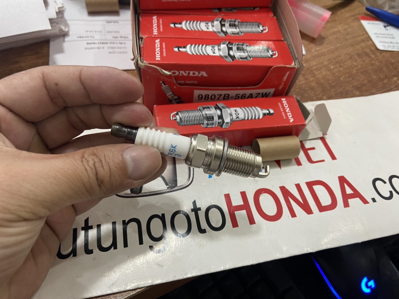 Bu gi xe Honda CIVIC